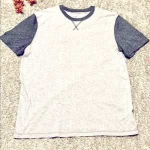Mossimo T-Shirt Size Medium